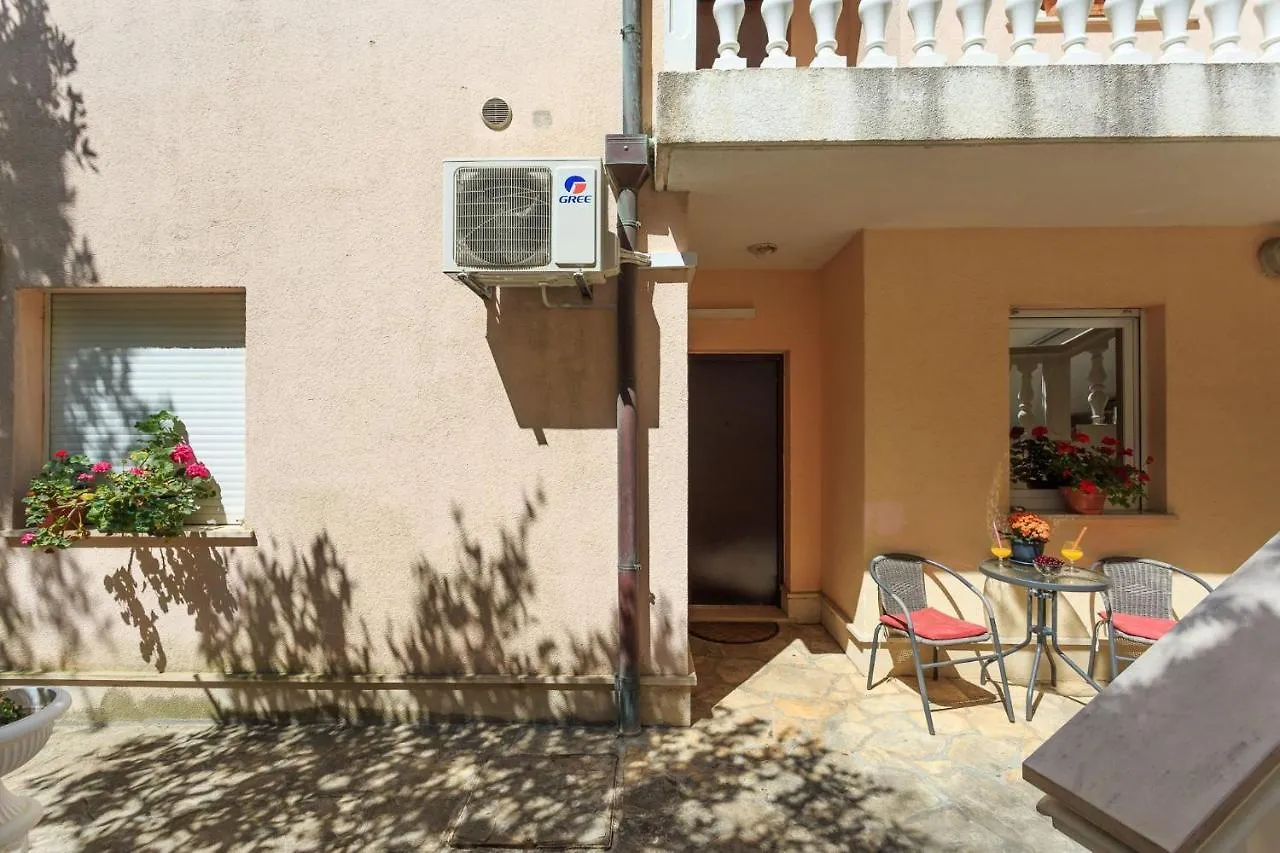 Apartments Zenta Split 0*,