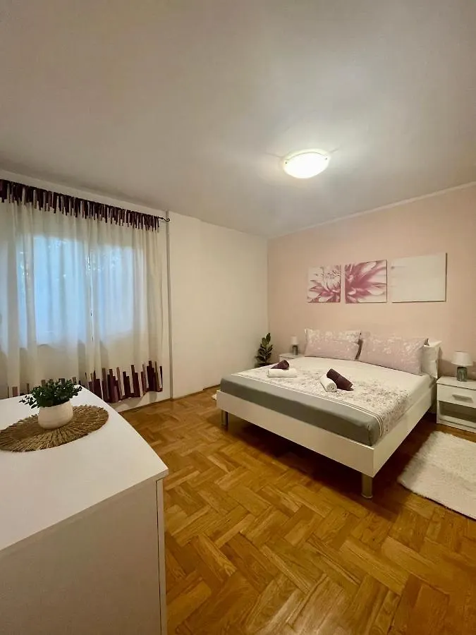 Apartments Zenta Split