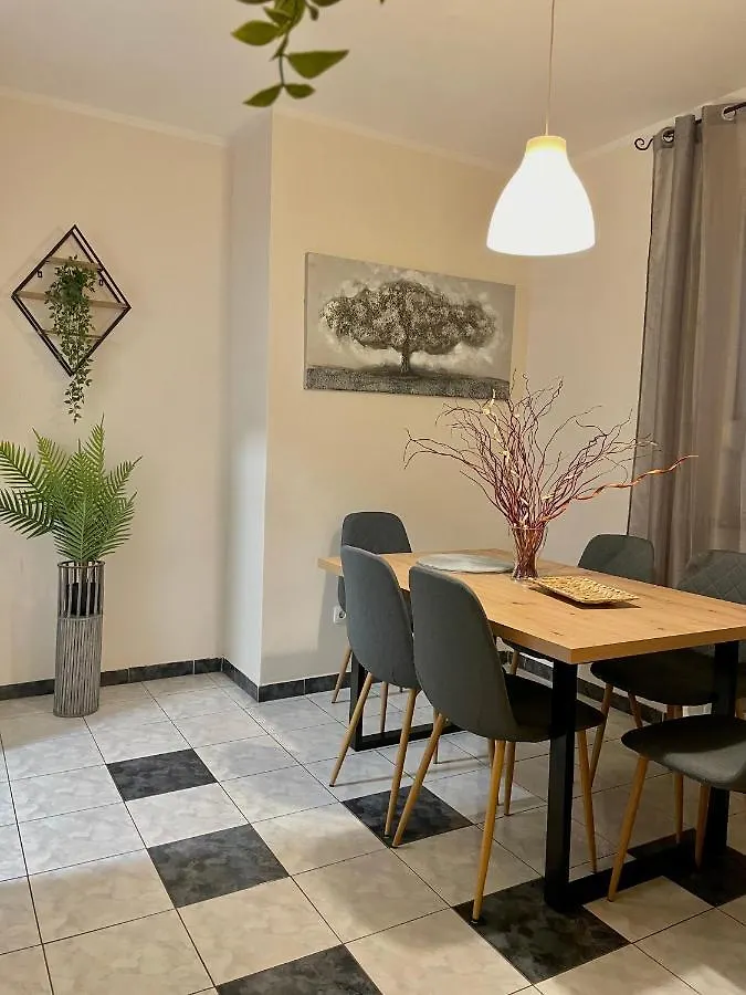 Apartments Zenta Split 0*,  Croacia